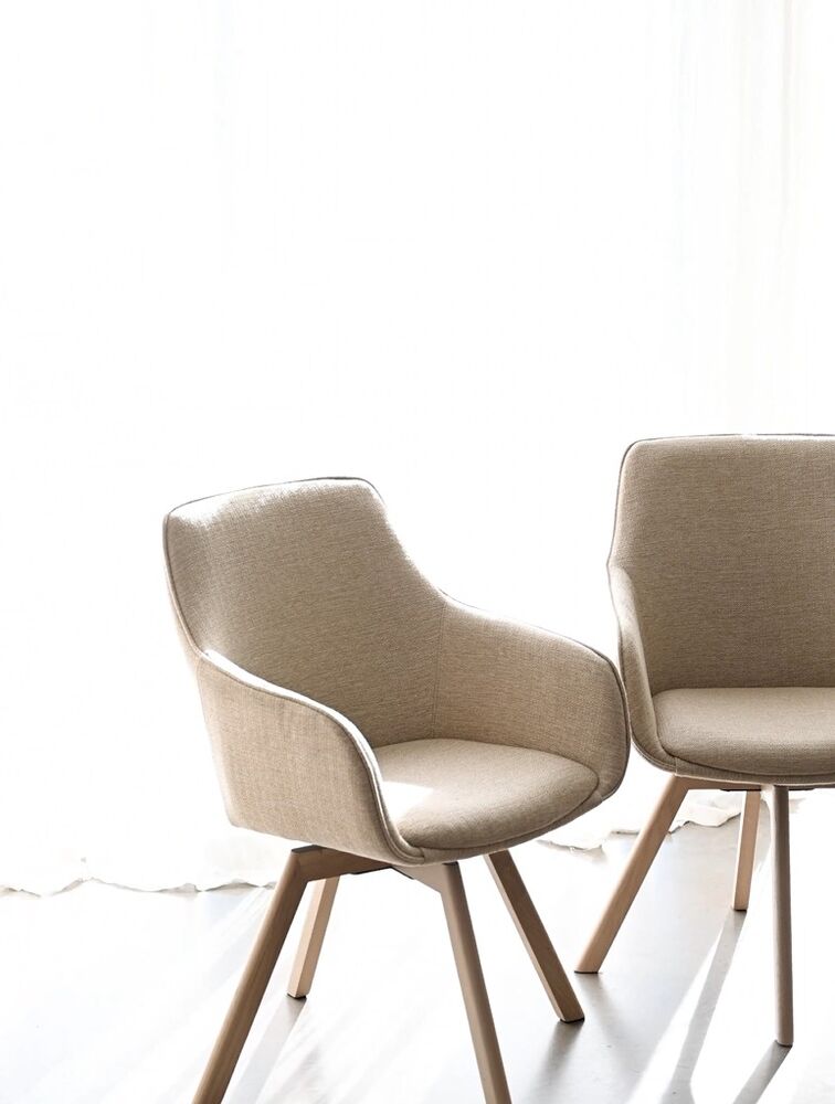 Alison Karmstol Beige läder/Brun ek | Rowico Home | 7340126585597 | 118146 | Maessing Interiör