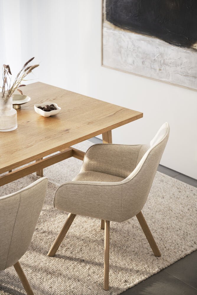 Alison Karmstol Ljusbeige/Ek | Rowico Home | 7340126571682 | 117880 | Maessing Interiör
