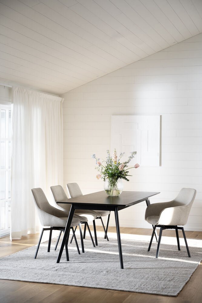 Alison Karmstol Ljusbeige/Svart | Rowico Home | 7340126585634 | 117879 | Maessing Interiör