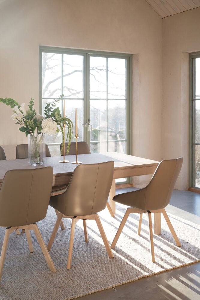 Alison Stol Beige Läder/Vitpigmenterad Ek | Rowico Home | 7340126585504 | 118135 | Maessing Interiör