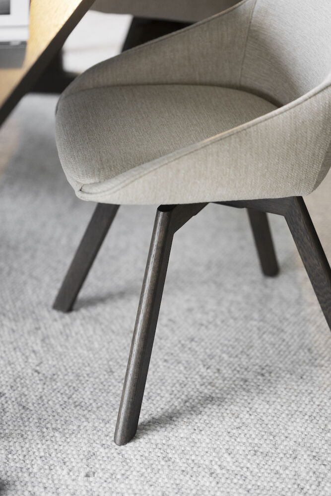 Alison Stol Ljusbeige/Brun Ek | Rowico Home | 7340126571644 | 117862 | Maessing Interiör