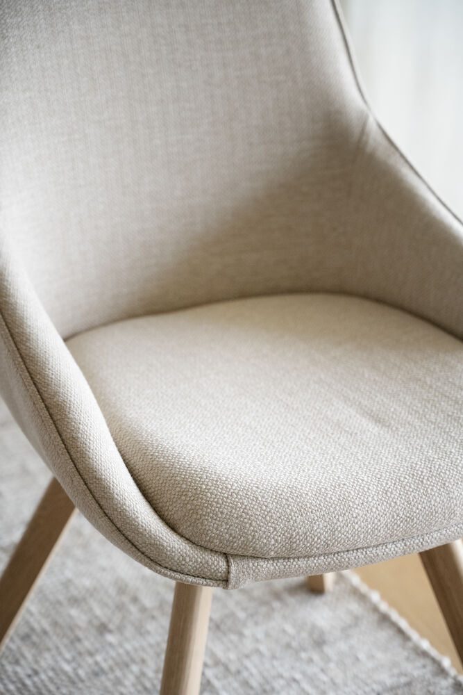 Alison Stol Ljusbeige/Ek | Rowico Home | 7340126571620 | 117860 | Maessing Interiör
