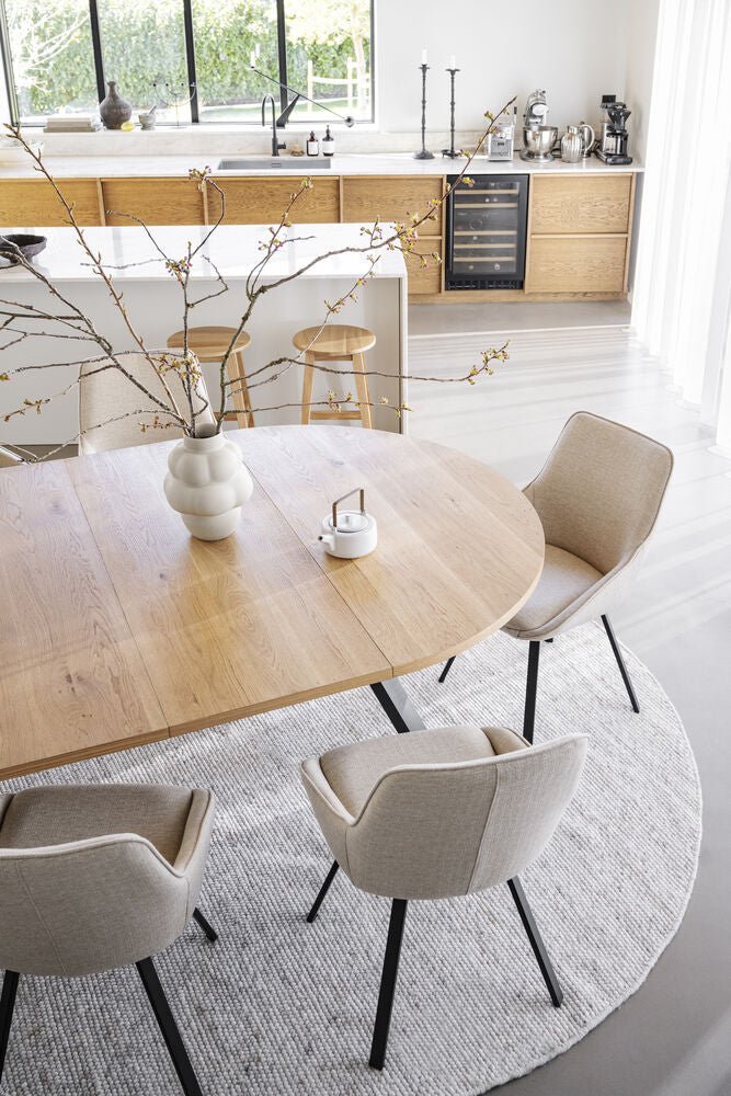 Alison Stol Ljusbeige/Svart | Rowico Home | 7340126585610 | 117859 | Maessing Interiör