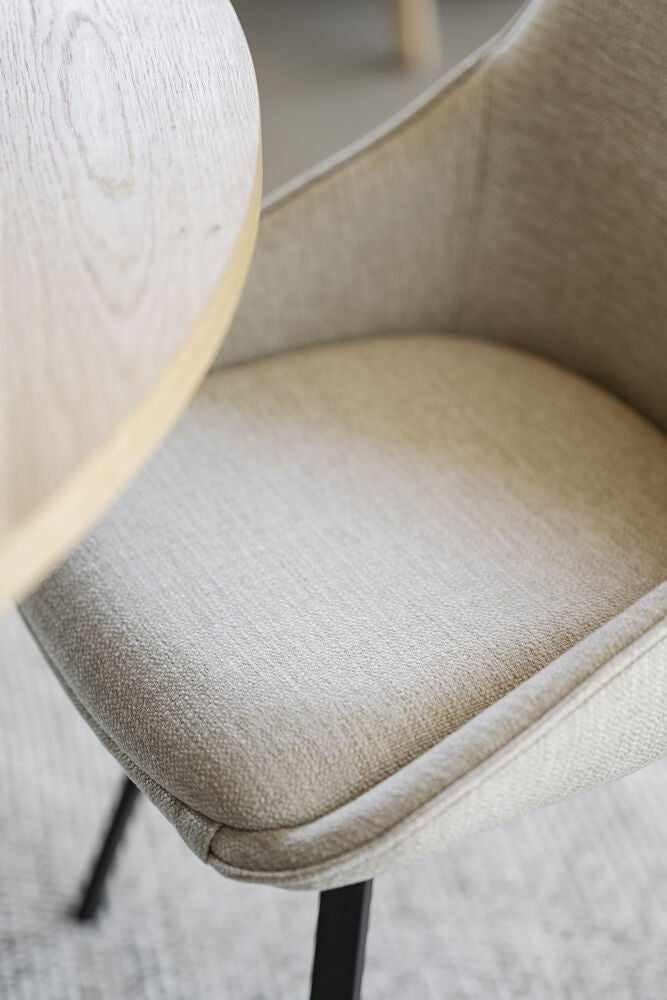 Alison Stol Ljusbeige/Svart | Rowico Home | 7340126585610 | 117859 | Maessing Interiör