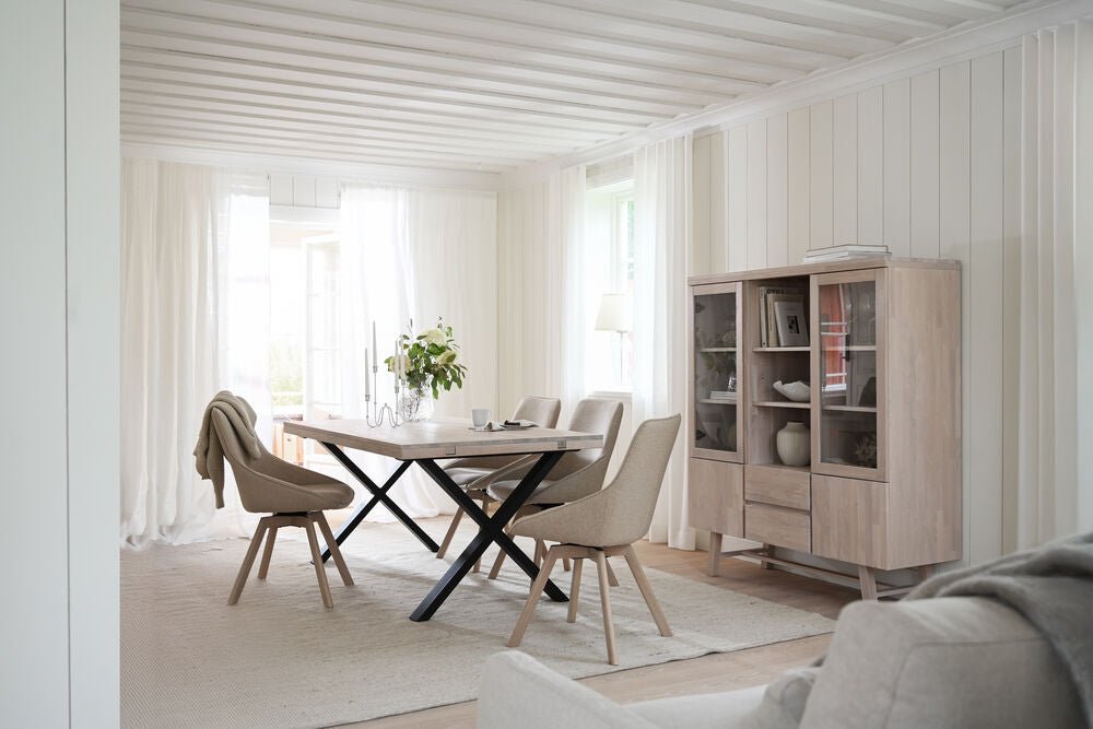 Alison Stol Ljusbeige/Vitpigmenterad Ek | Rowico Home | 7340126571637 | 117861 | Maessing Interiör