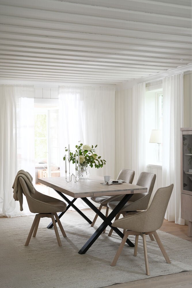 Alison Stol Ljusbeige/Vitpigmenterad Ek | Rowico Home | 7340126571637 | 117861 | Maessing Interiör