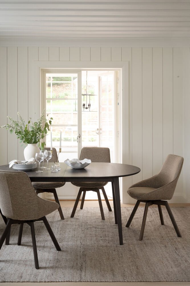 Alison Stol Mörkbeige/Brun Ek | Rowico Home | 7340126571675 | 117866 | Maessing Interiör