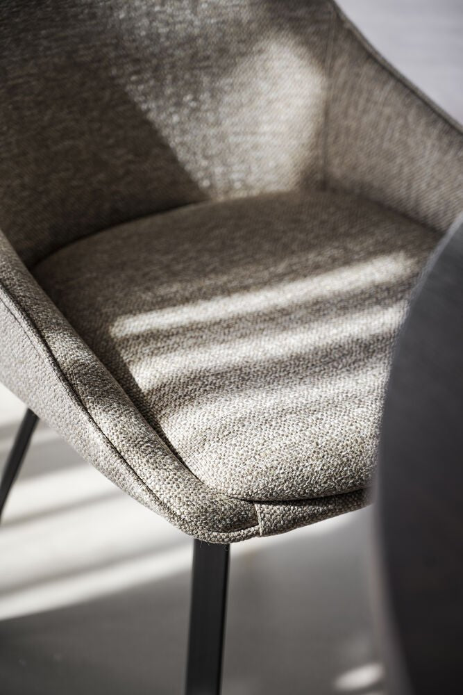 Alison Stol Mörkbeige/Svart | Rowico Home | 7340126585627 | 117863 | Maessing Interiör