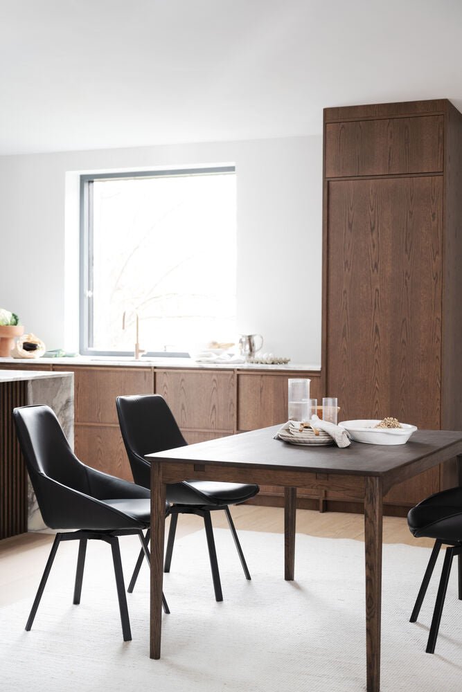 Alison Stol Svart Läder/Svart | Rowico Home | 7340126585481 | 118133 | Maessing Interiör