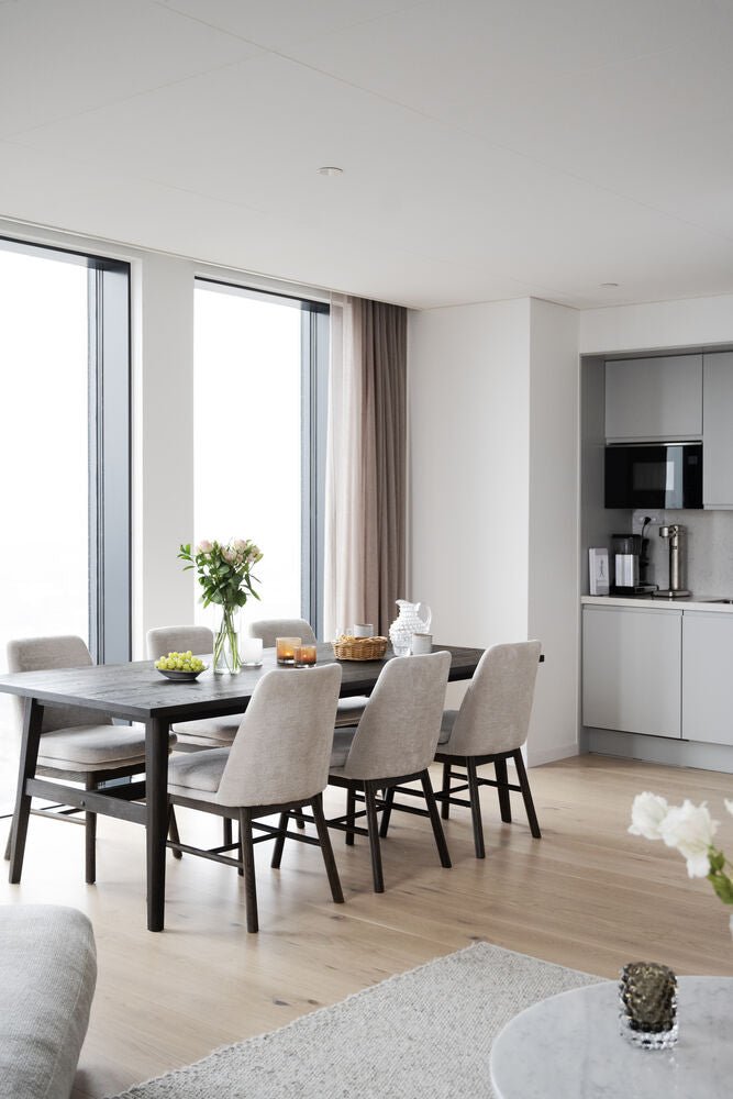 Amesbury Stol Ljusbeige/Brun Ek | Rowico Home | 7340126558218 | 120996 | Maessing Interiör