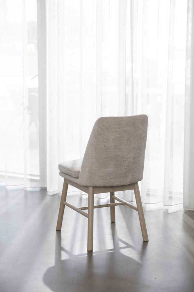 Amesbury Stol Ljusbeige/Vitpigmenterad Ek | Rowico Home | 7340126558195 | 120994 | Maessing Interiör
