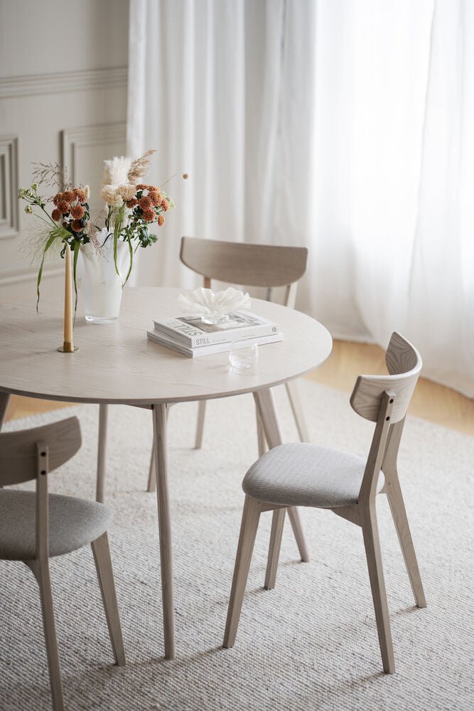 Ami Stol Grå - Beige/Vitpigmenterad Ek | Rowico Home | 7340126558867 | 113019 | Maessing Interiör