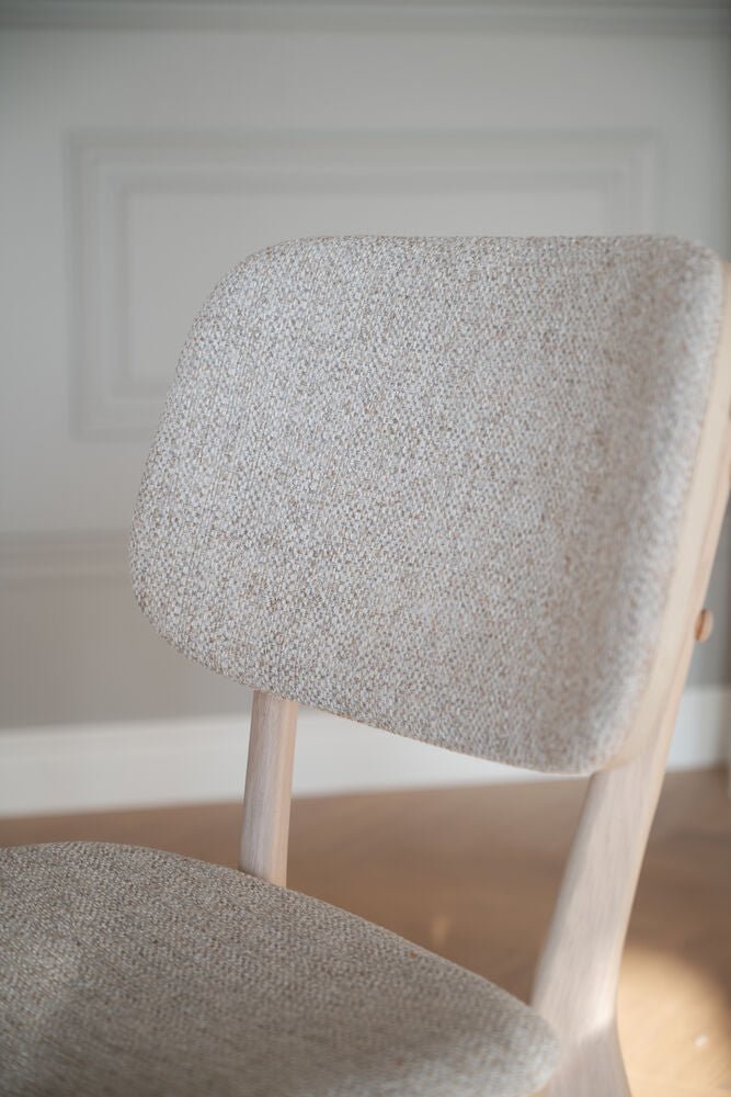 Barrett Stol Ljusbeige/Vitpigmenterad Ek | Rowico Home | 7340233301974 | 121287 | Maessing Interiör