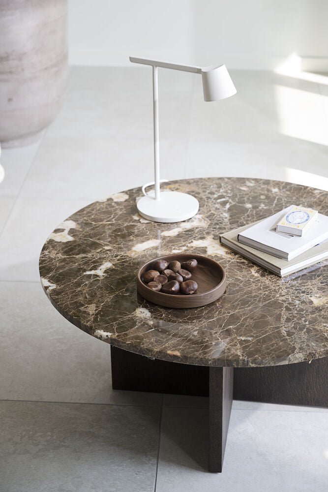 Brooksville Soffbord Brun Marmor/Brun Ek Ø90 | Rowico Home | 7340126554807 | 120786 | Maessing Interiör