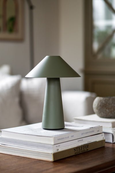 Cannes Portabel Bordslampa Grön | Globen Lighting | 7319434935035 | 493503 | Maessing Interiör