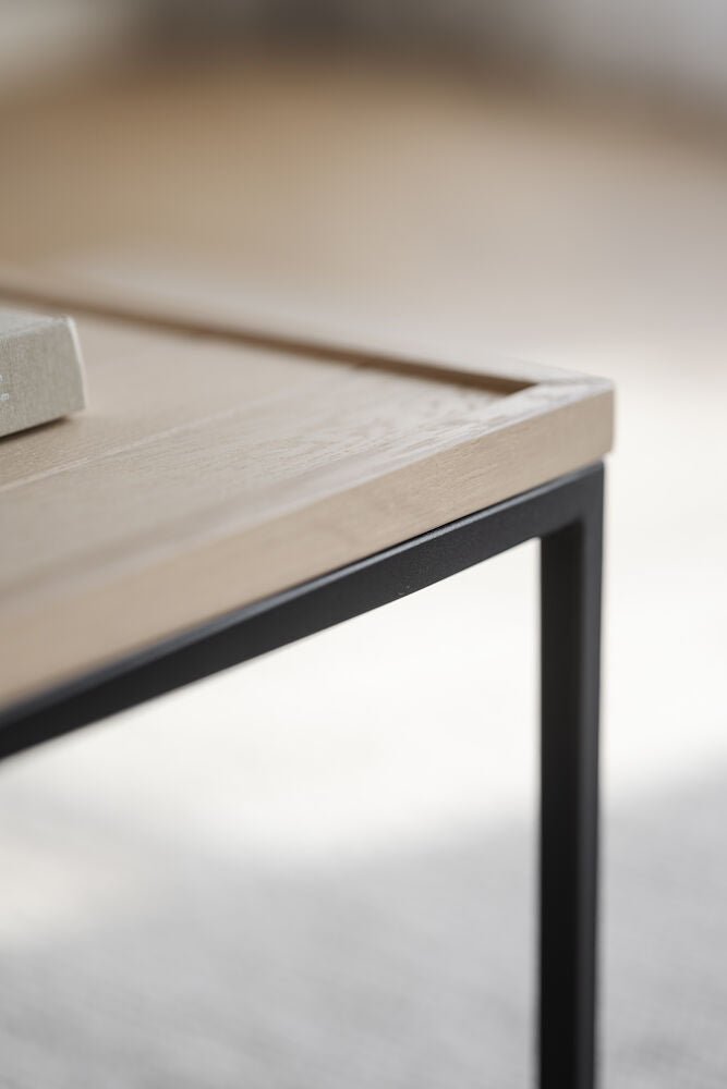 Deerfield Soffbord Vitpigmenterad Ek/Svart 70 | Rowico Home | 7340126556955 | 121034 | Maessing Interiör