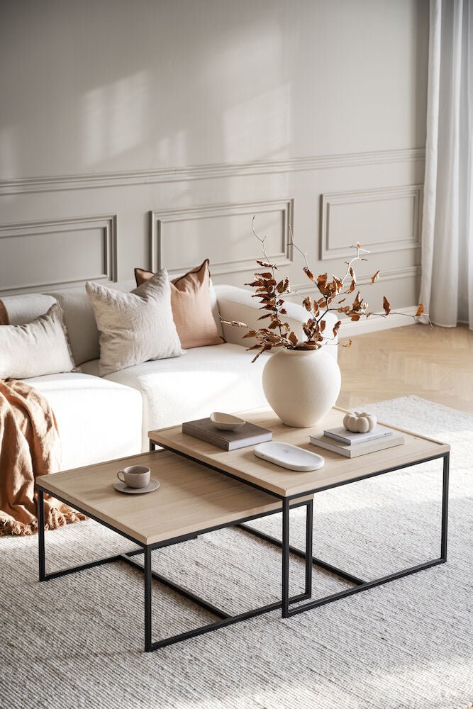 Deerfield Soffbord Vitpigmenterad Ek/Svart 70 | Rowico Home | 7340126556955 | 121034 | Maessing Interiör