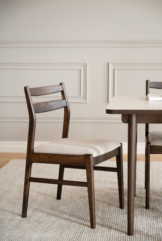 Kerwin Stol Ljusbeige/Brun Ek | Rowico Home | 7340233302018 | 123508 | Maessing Interiör
