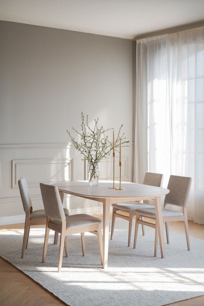 Medford Stol Ljusbeige/Vitpigmenterad Ek | Rowico Home | 7340126595299 | 121280 | Maessing Interiör