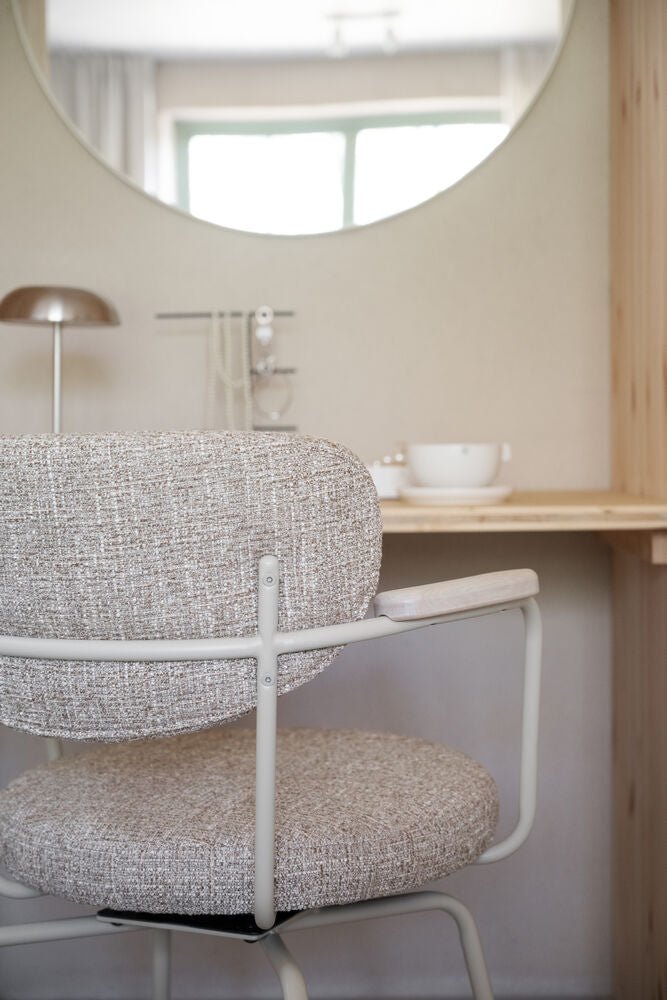 Merrick Karmstol Mörkbeige/Beige | Rowico Home | 7340233306054 | 128312 | Maessing Interiör