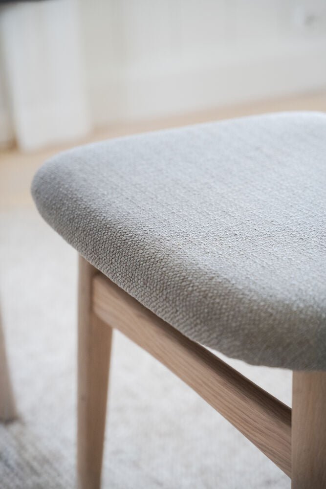 Rodham Stol Grå - Beige/Vitpigmenterad Ek | Rowico Home | 7340126593356 | 120087 | Maessing Interiör