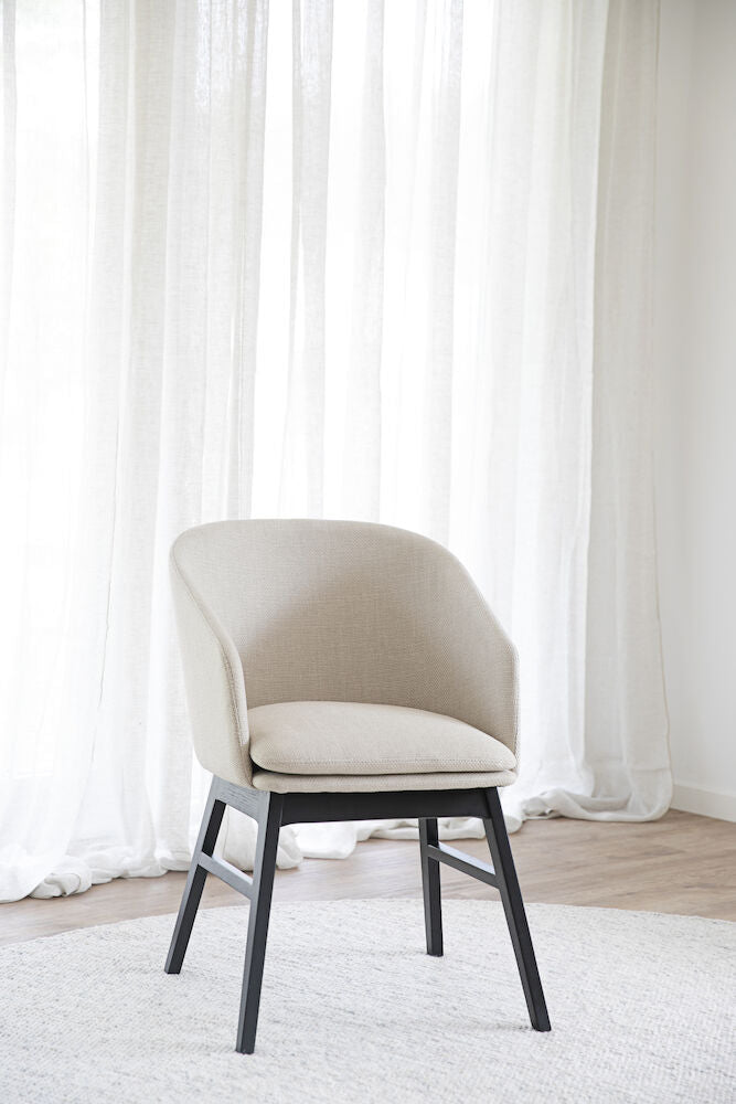 Windham Karmstol Beige/Svart | Rowico Home | 7340126554593 | 120667 | Maessing Interiör