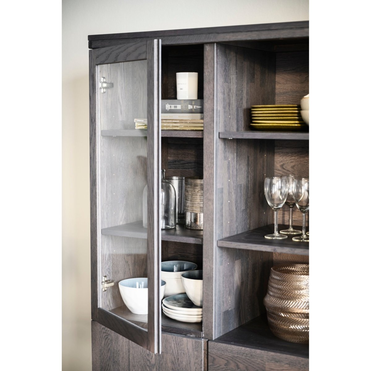 Brooklyn Skåp Mörkbrun | Rowico Home | 7340126518700 | 108545 | Maessing Interiör