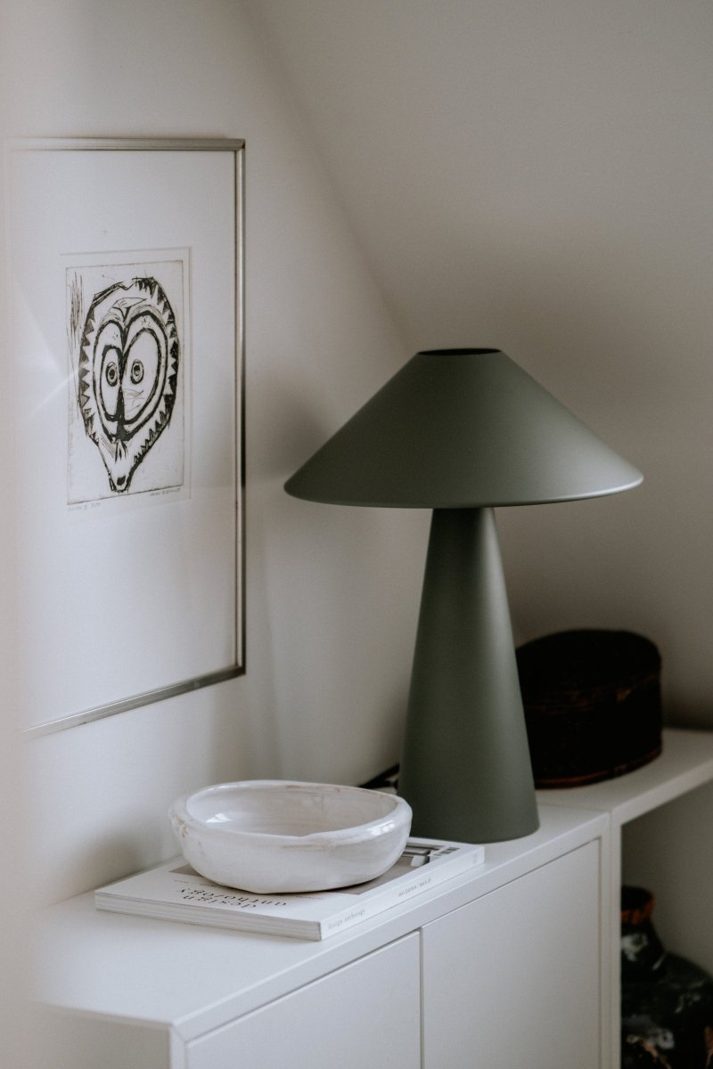 Cannes Bordslampa Grön | Globen Lighting | 7319434234039 | 423403 | Maessing Interiör