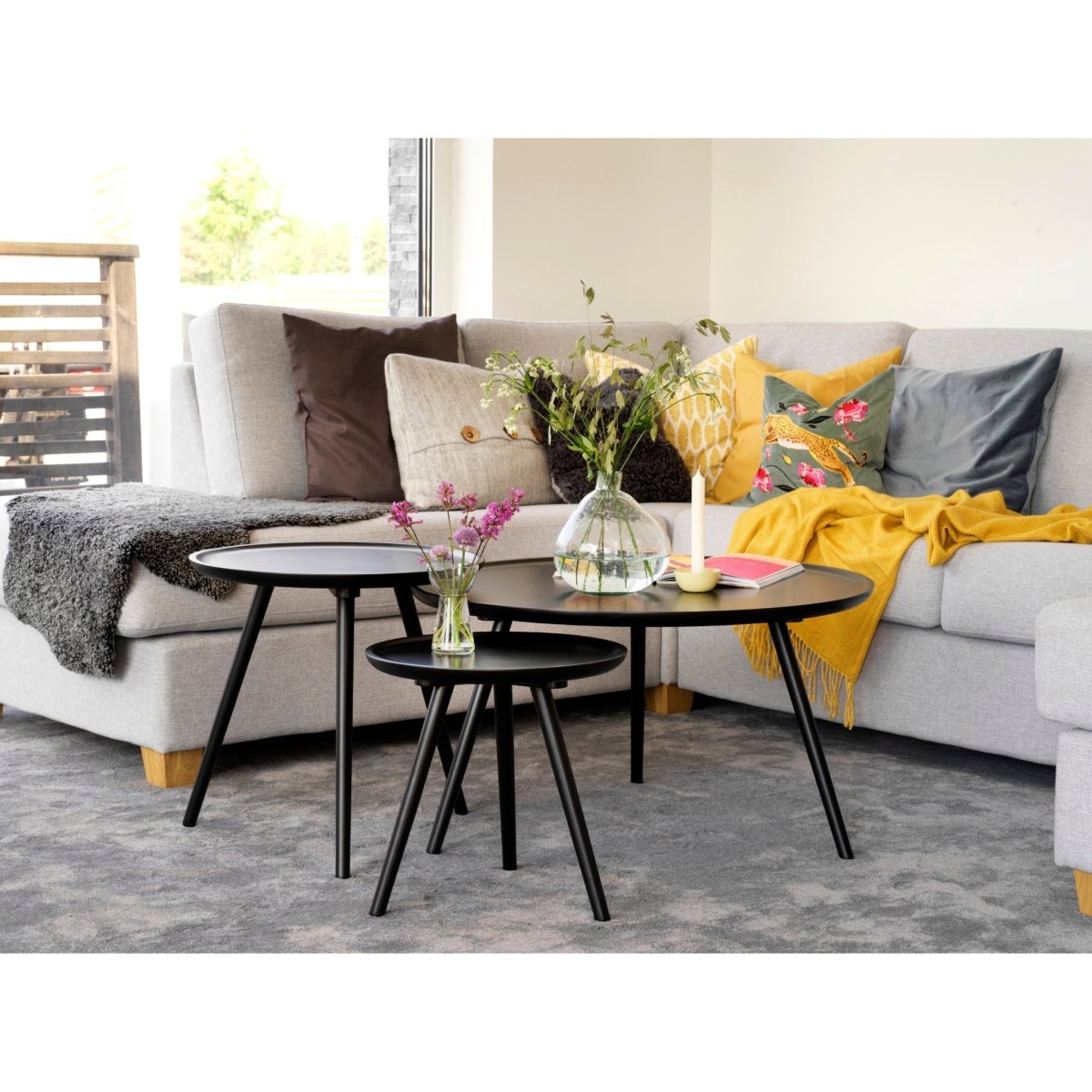 Daisy Soffbord Svart 80 Ø | Rowico Home | 7340126535738 | 111834 | Maessing Interiör