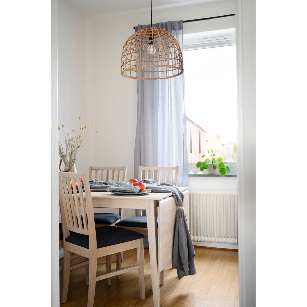 Filippa Klaffbord 120+45 Vitpigmenterad Ek | Rowico Home | 7340126506363 | 113733 | Maessing Interiör