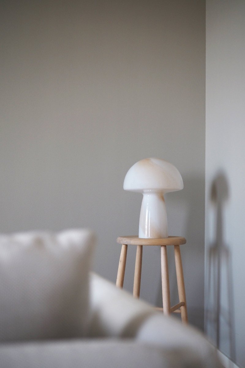 Fungo 30 Bordslampa Beige | Globen Lighting | 7319436212028 | 621202 | Maessing Interiör