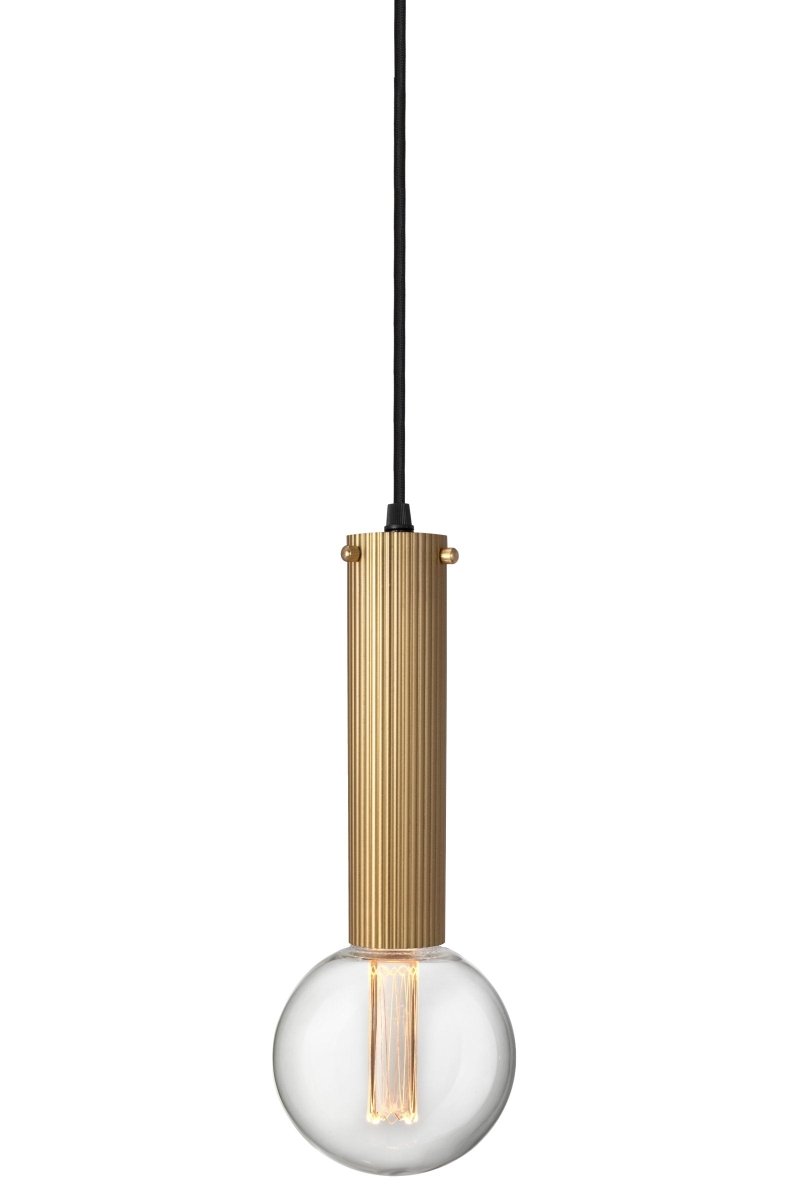 Hubble 22 Pendellampa Mässing | Globen Lighting | 7319434433654 | 443365 | Maessing Interiör