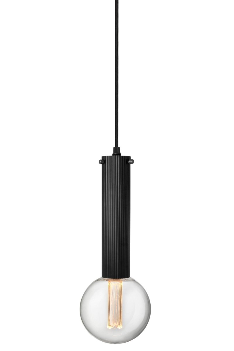 Hubble 22 Pendellampa Svart | Globen Lighting | 7319434433111 | 443311 | Maessing Interiör