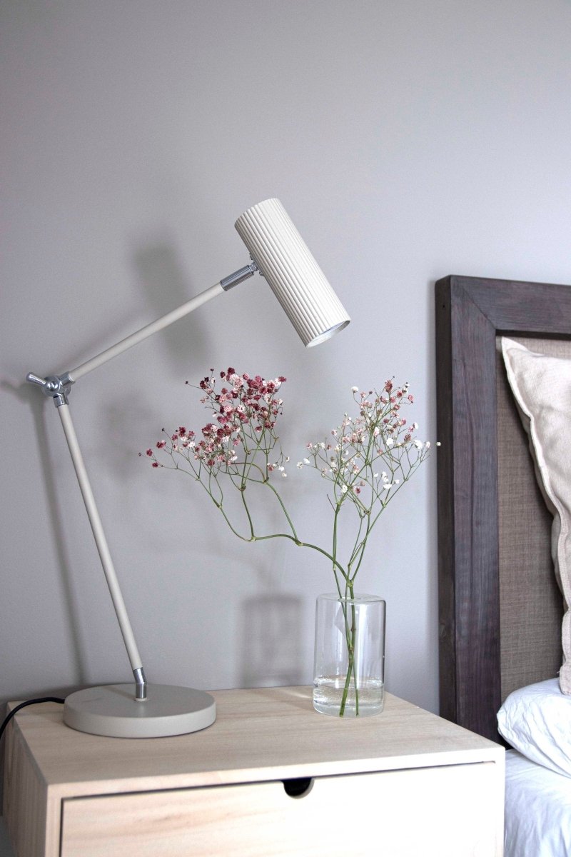 Hubble Read Bordslampa Mud | Globen Lighting | 7319434233025 | 423302 | Maessing Interiör