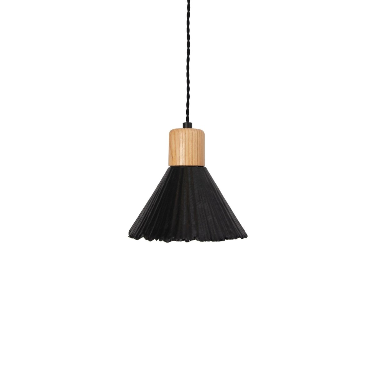 Linnea 16 Pendellampa Svart | Globen Lighting | 7319431431110 | 143111 | Maessing Interiör