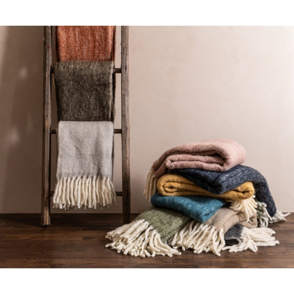 Morgan Pläd Grön | Mogihome | 7340007868078 | 103467 | Maessing Interiör