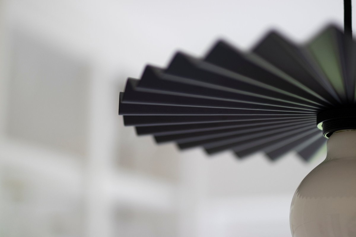 Omega Taklampa 35 Svart | Globen Lighting | 7319432510111 | 251011 | Maessing Interiör