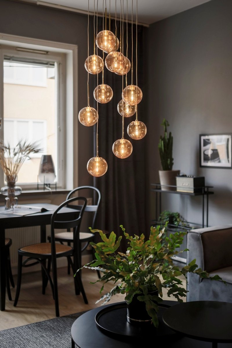 Skyfall Pendellampa Amber | Globen Lighting | 7319436551547 | 655154 | Maessing Interiör