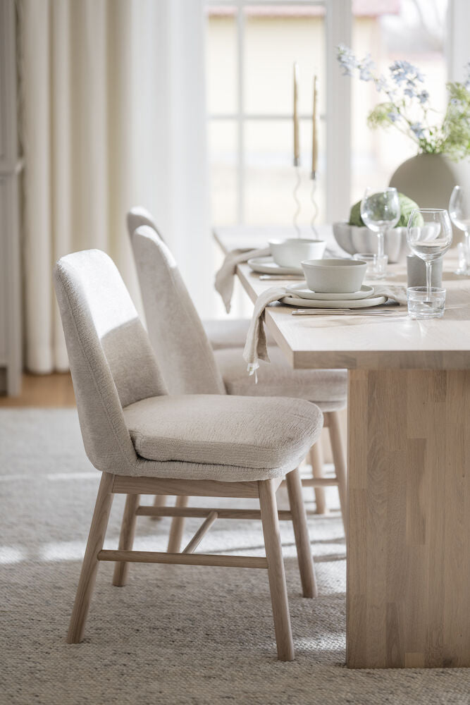 Emmett Matbord Vitpigmenterad Ek 240 | Rowico Home | 7340126550779 | 120350 | Maessing Interiör