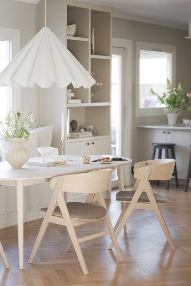 Tyler Matbord Vitpigmenterad Ek Ovalt 170/210 | Rowico Home | 7340126544402 | 119714 | Maessing Interiör