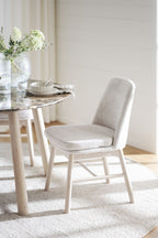 Taransay Matbord Brun Marmor/Vitpigmenterad Ek Ø125 | Rowico Home | 7340126557204 | 120862 | Maessing Interiör