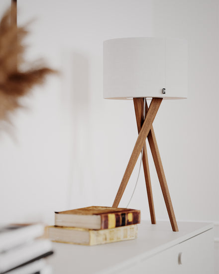 Vega Bordslampa Vit/Ek