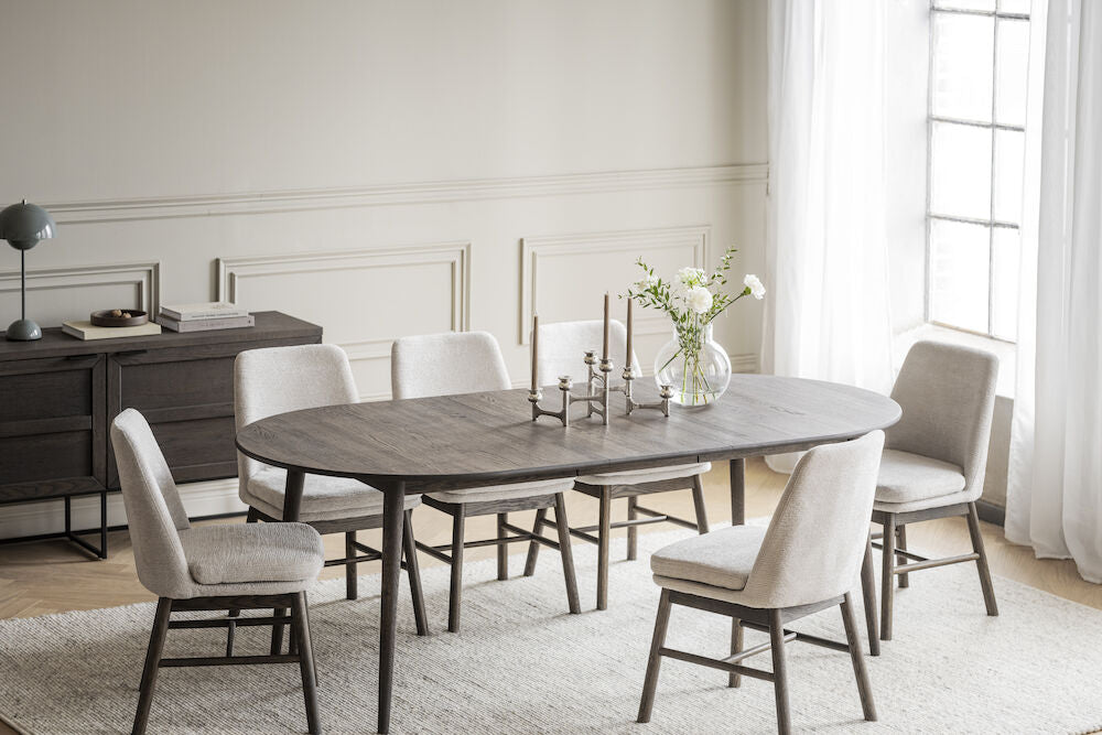 Tyler Matbord Brun Ek Ovalt 170/210 | Rowico Home | 7340126565476 | 121205 | Maessing Interiör