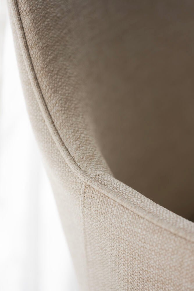 Alison Karmstol Ljusbeige/Vitpigmenterad Ek | Rowico Home | 7340126571699 | 117881 | Maessing Interiör