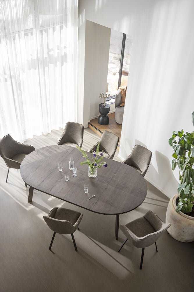 Alison Karmstol Mörkbeige/Svart | Rowico Home | 7340126585641 | 117883 | Maessing Interiör