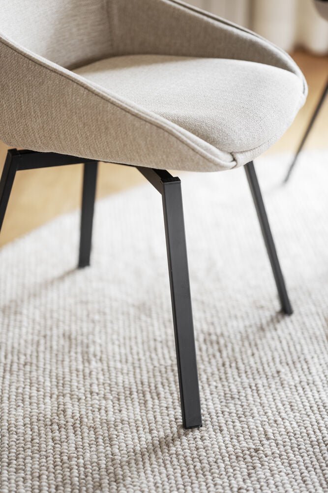 Alison Stol Ljusbeige/Svart | Rowico Home | 7340126585610 | 117859 | Maessing Interiör
