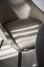 Alison Stol Mörkbeige/Svart | Rowico Home | 7340126585627 | 117863 | Maessing Interiör