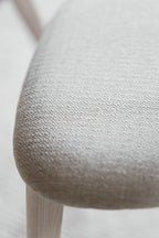 Ami Stol Grå - Beige/Vitpigmenterad Ek | Rowico Home | 7340126558867 | 113019 | Maessing Interiör