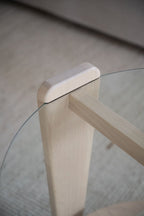 Arran Soffbord Vitpigmenterad Ek/Glas Ø93 | Rowico Home | 7340126579985 | 121272 | Maessing Interiör