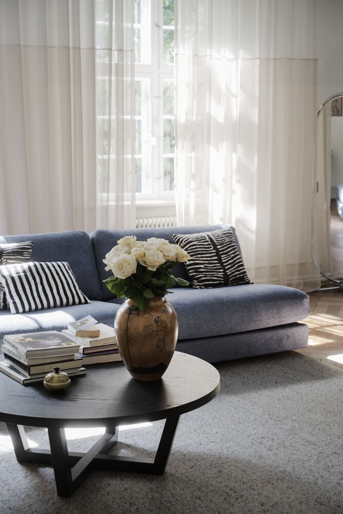 Boxford Soffbord Brun Ek Ø110 | Rowico Home | 7340126557082 | 121018 | Maessing Interiör